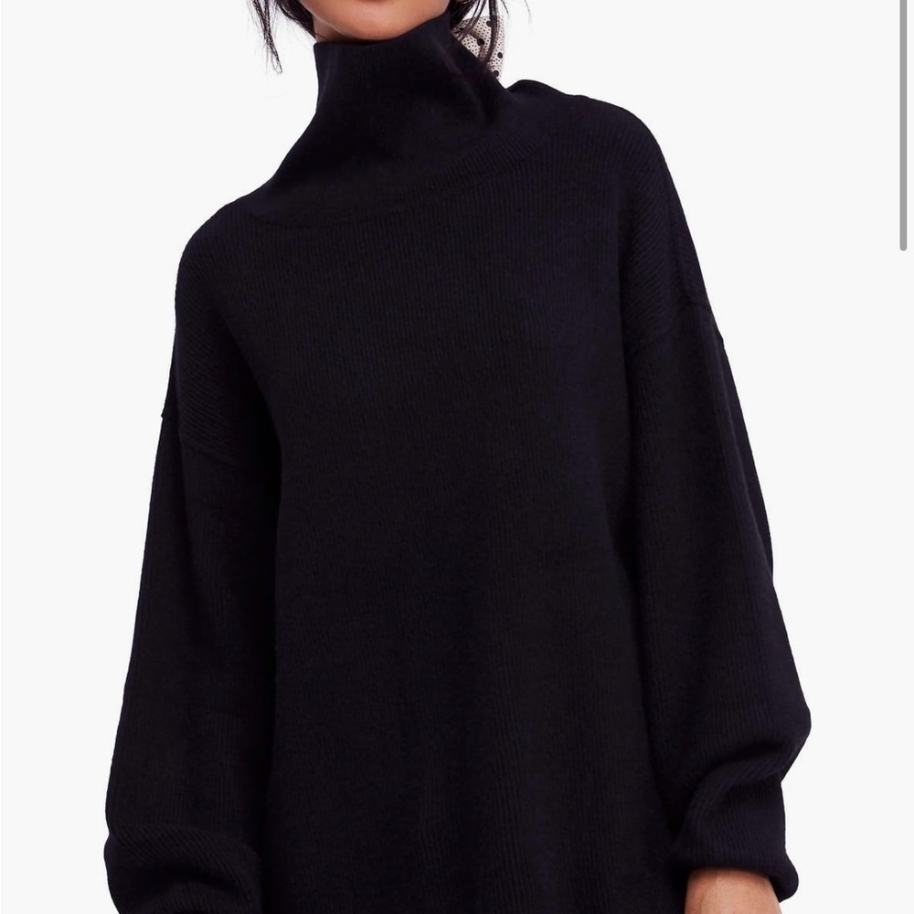 Free People Black softly Structured Knit Tunic Size S/P EUC